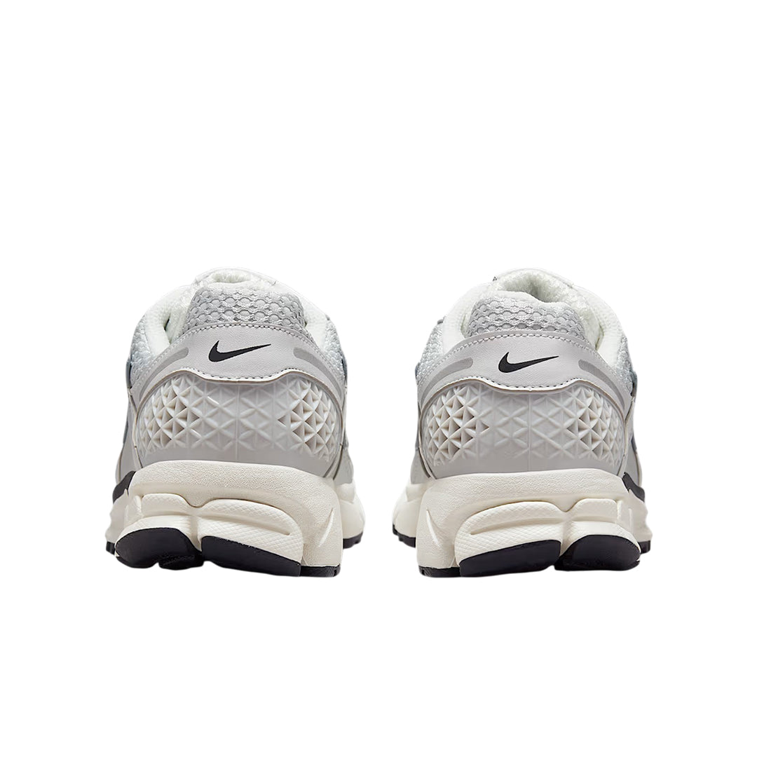 Nike Zoom Vomero 5 Women sneakers - Dust Metallic Silver