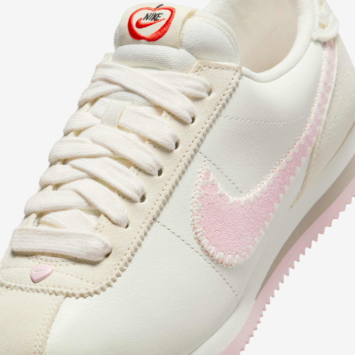 Nike Cortez Textile Women Sneaker - White & Pink