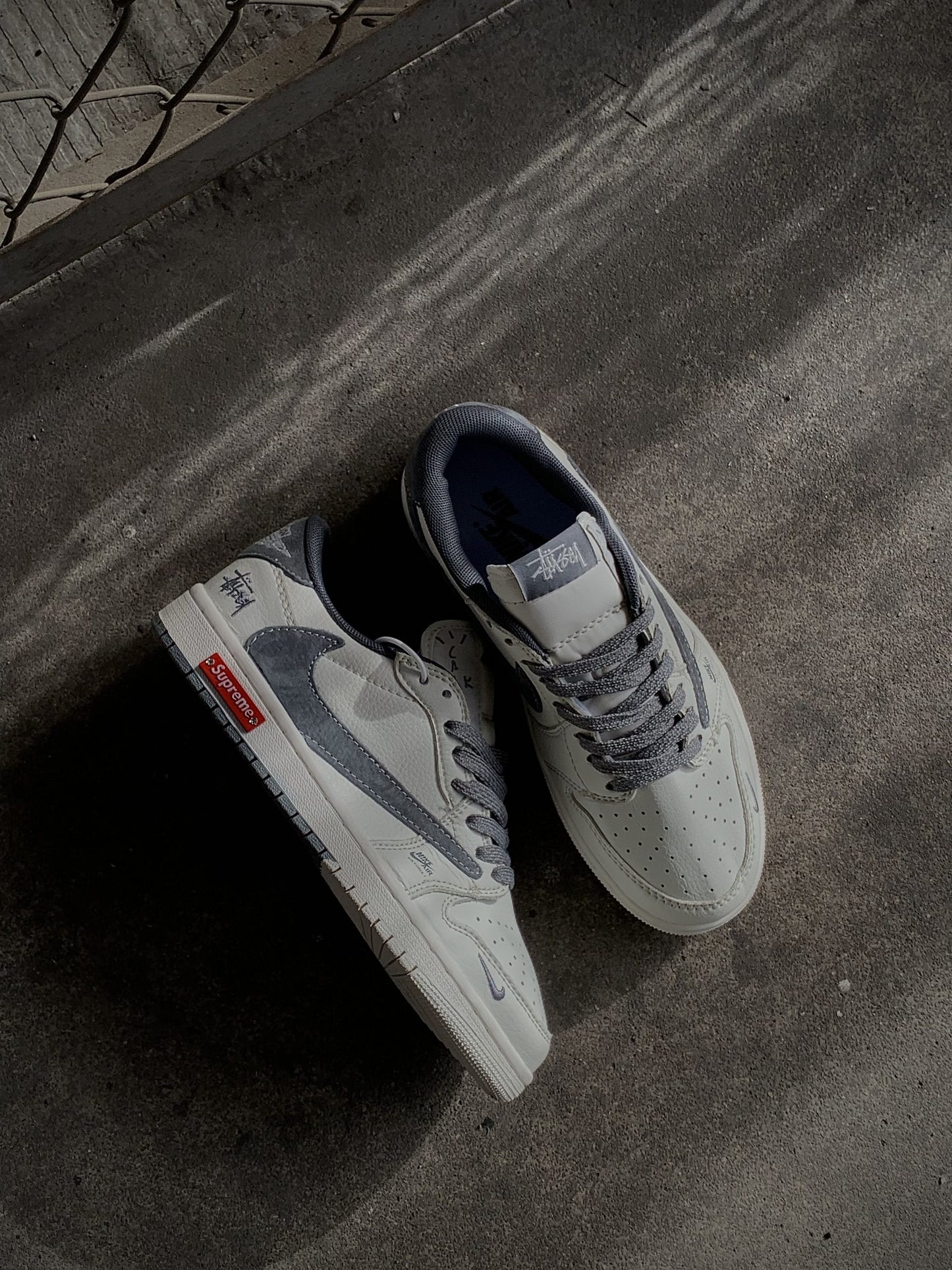 Nike SB x Stüssy x Supreme White&Gray