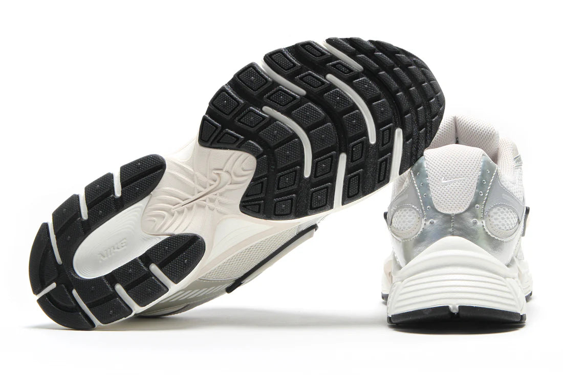 Nike V5 RNR – Women’s Sneakers