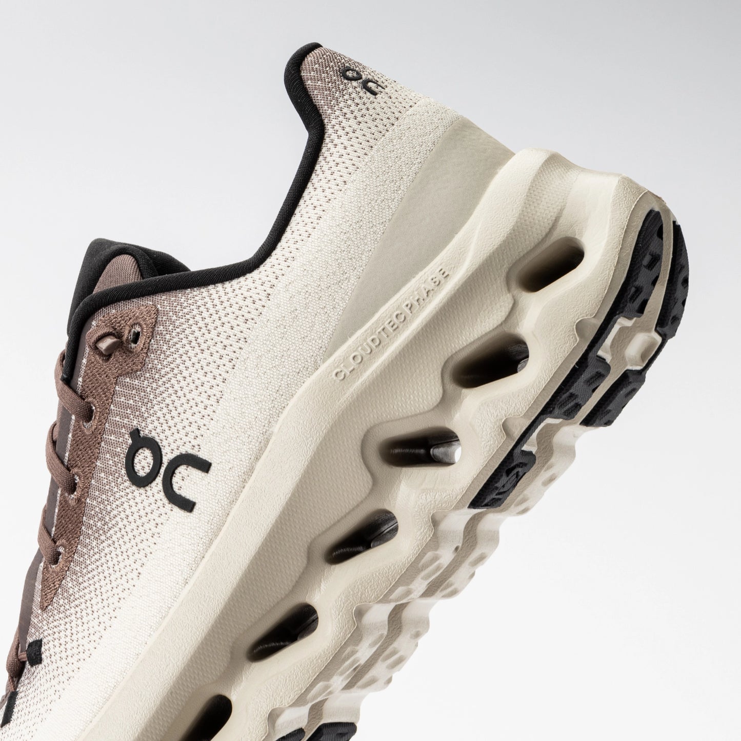 On Running Cloudtilt Clove Sand Trainers
