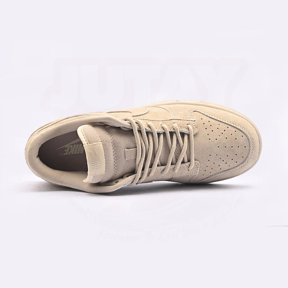Dunk Low x SUP – Beige Sneakers