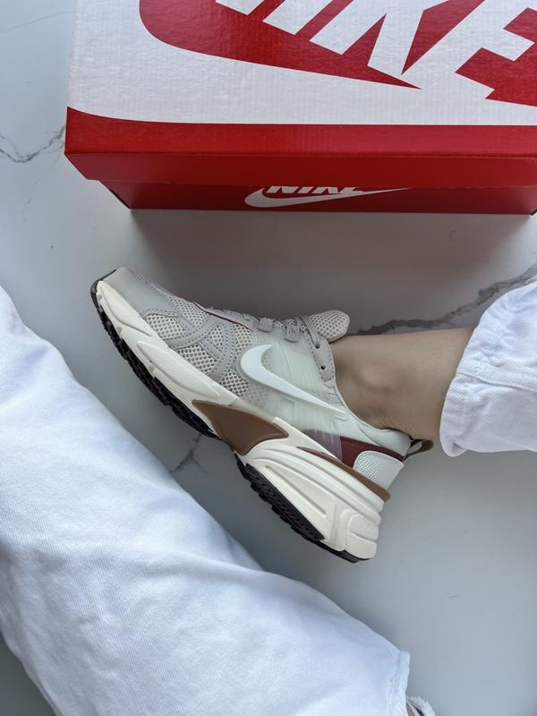 Nike V2K Run Beige/Pink – Women’s Sneakers