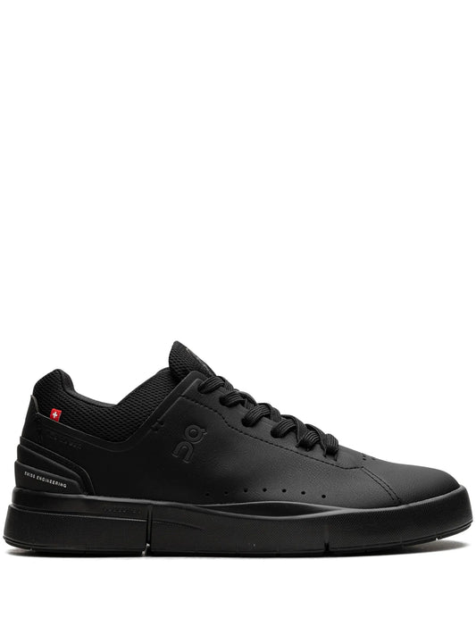 On The Roger Advantage Black Sneakers