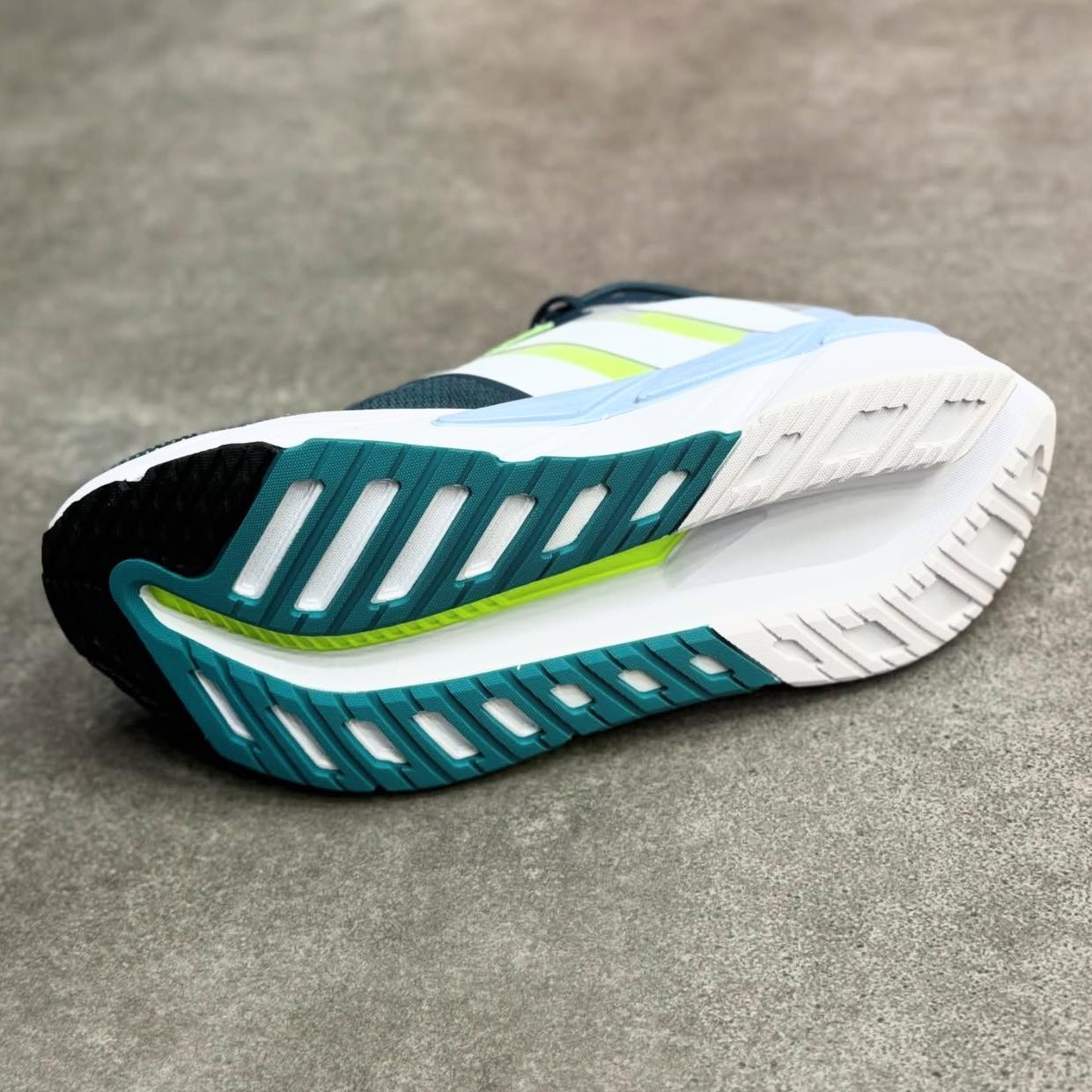 **adidas Adistar CS 2.0 “Crystal Jade”