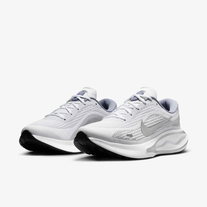 Nike Journey Run Sneakers