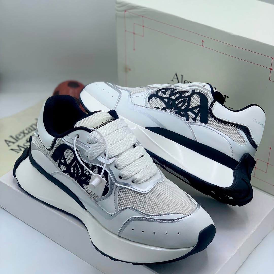 Alexander McQueen Runner - Women's