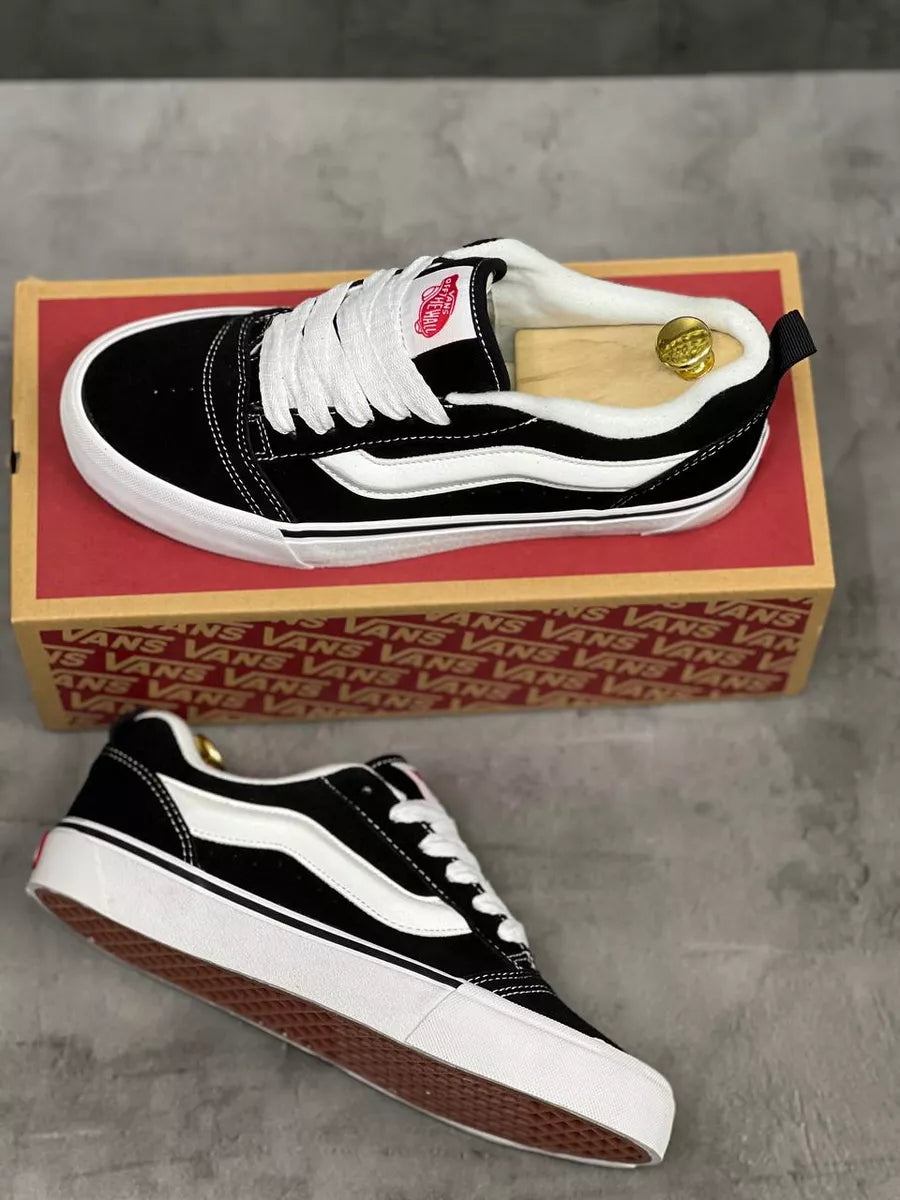 Vans CNU School Black