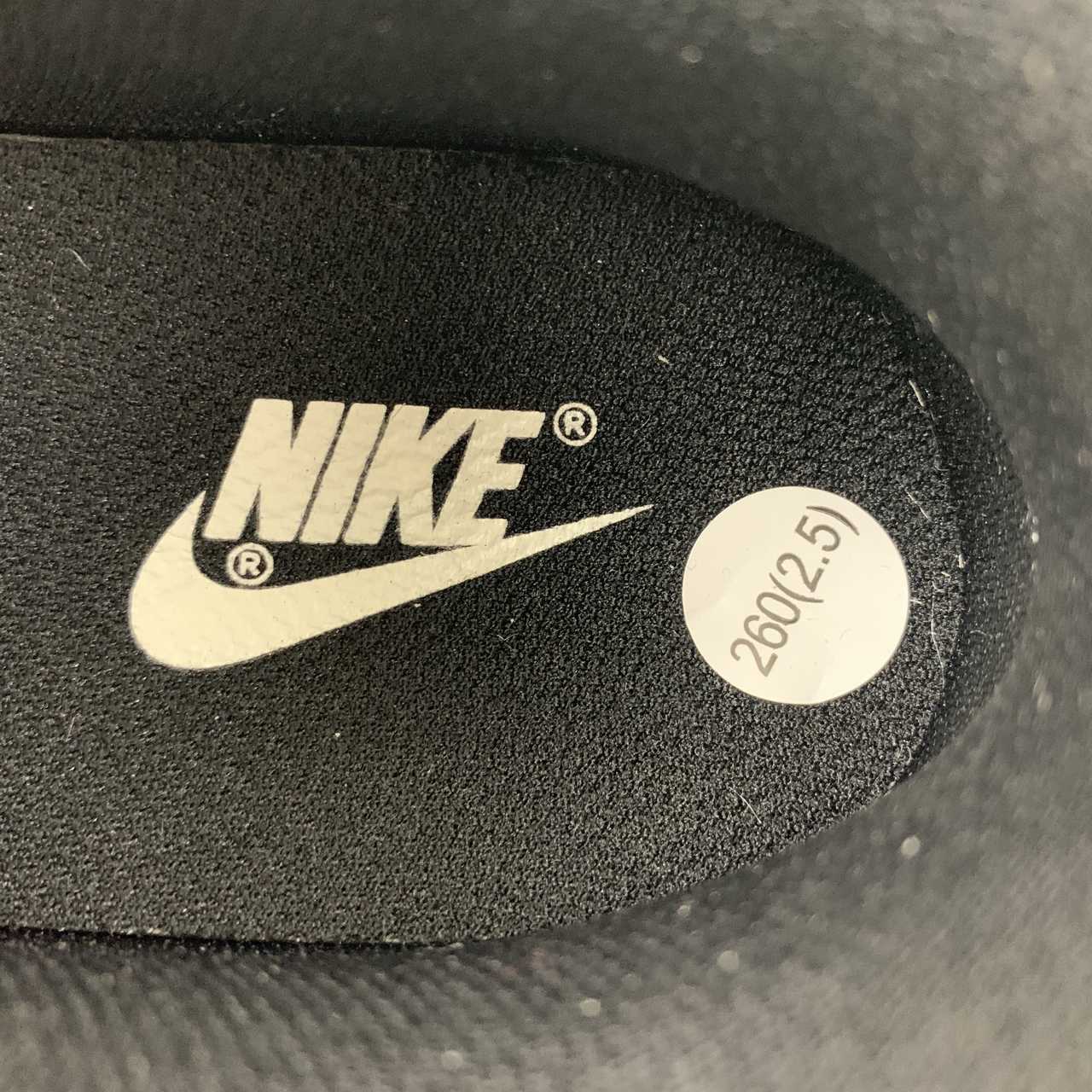 Supreme x SB Dunk Low Off White Black