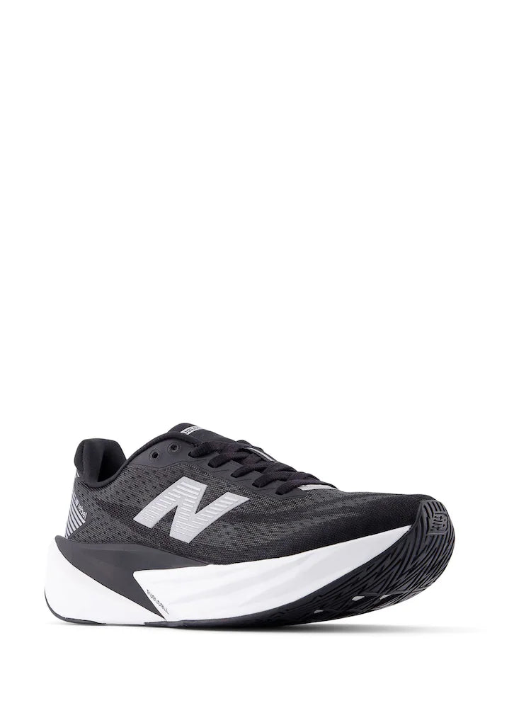 **New Balance FuelCell Rebel v5 – Women’s Trainers (Black/White)**