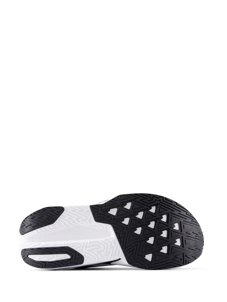 **New Balance FuelCell Rebel v5 – Women’s Trainers (Black/White)**