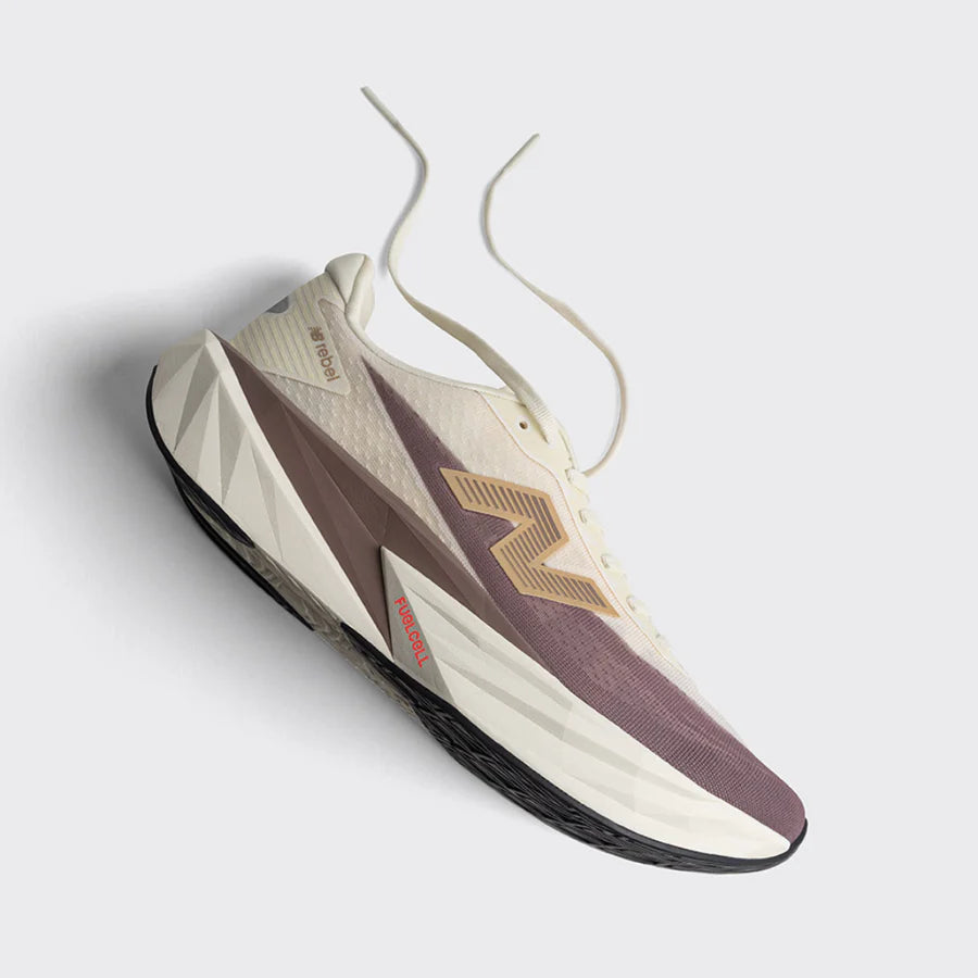 **New Balance FuelCell Rebel v5 – Women’s Trainers