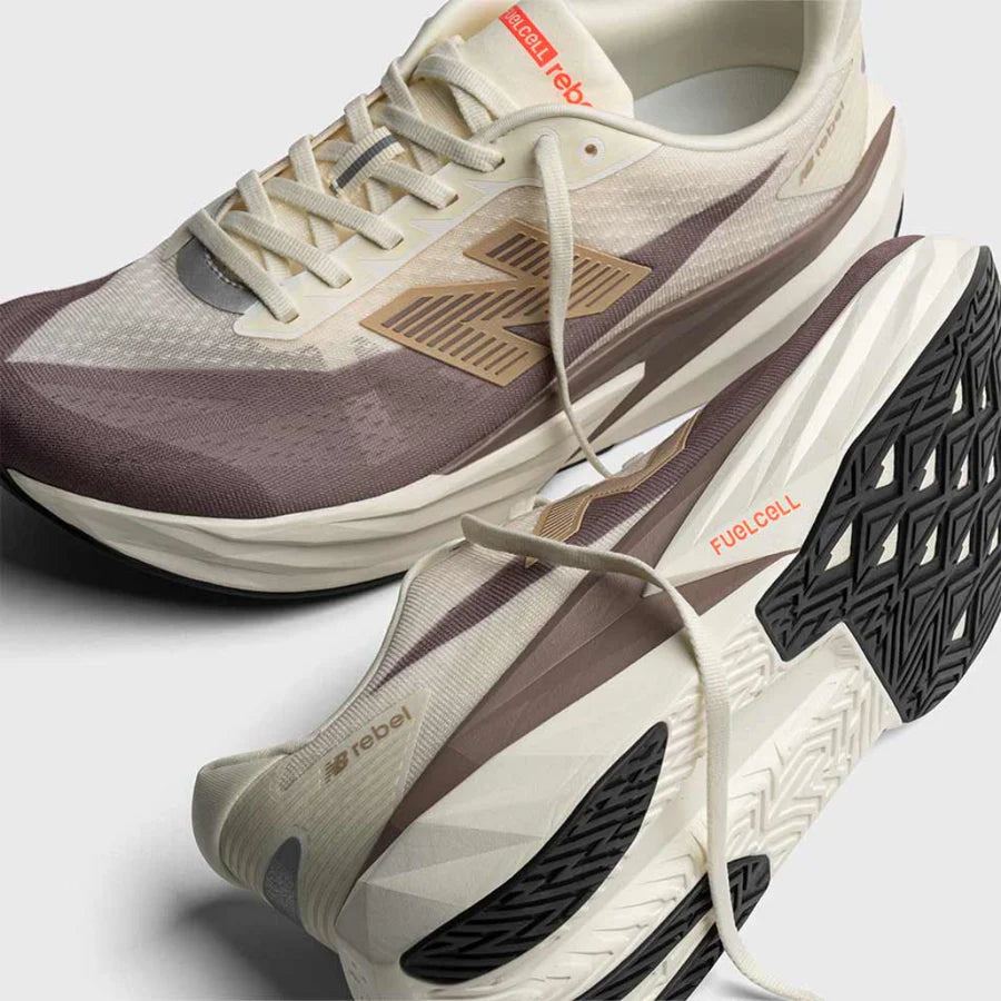 **New Balance FuelCell Rebel v5 – Women’s Trainers