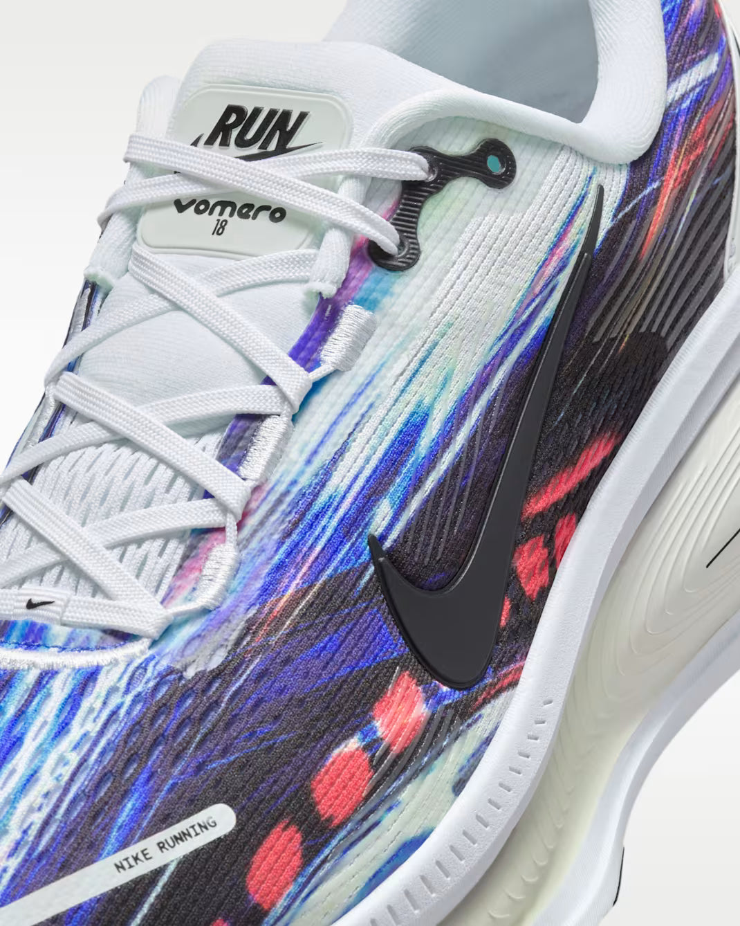 Nike Vomero 18 SE Men’s Road Running Shoes
