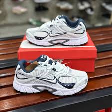 Nike V5 Rnr - Silver x Navy blue