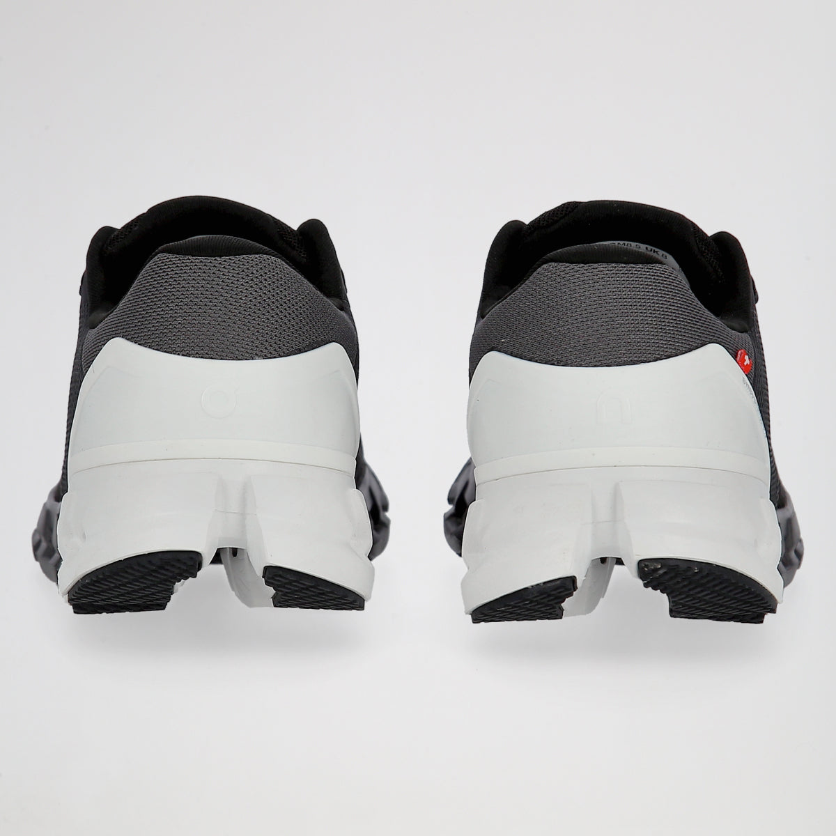 **On Cloudmonster – Women’s Trainers**