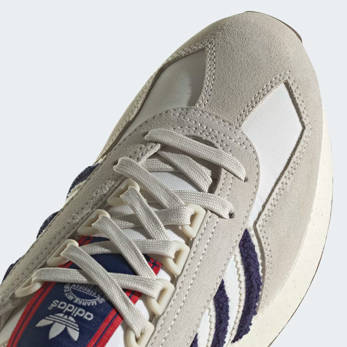 Retropy E5 Shoes Off White / Victory Blue