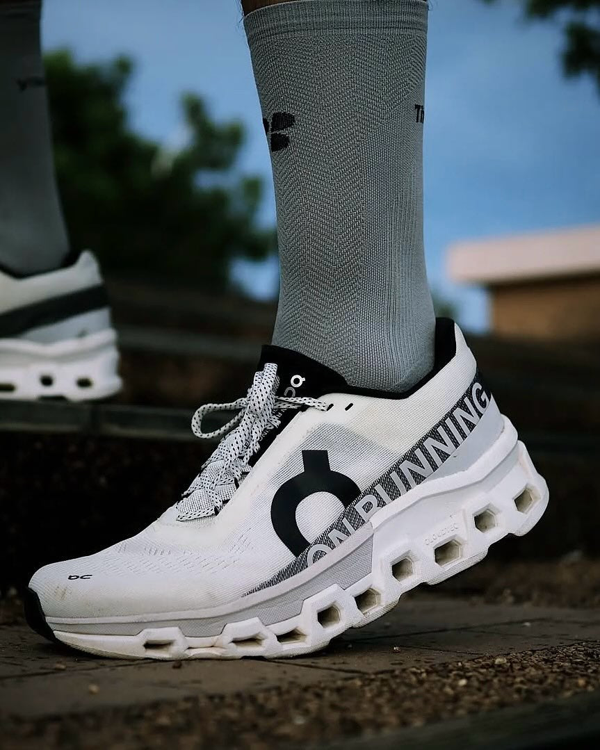 **On Cloudmonster – Women’s Trainers**