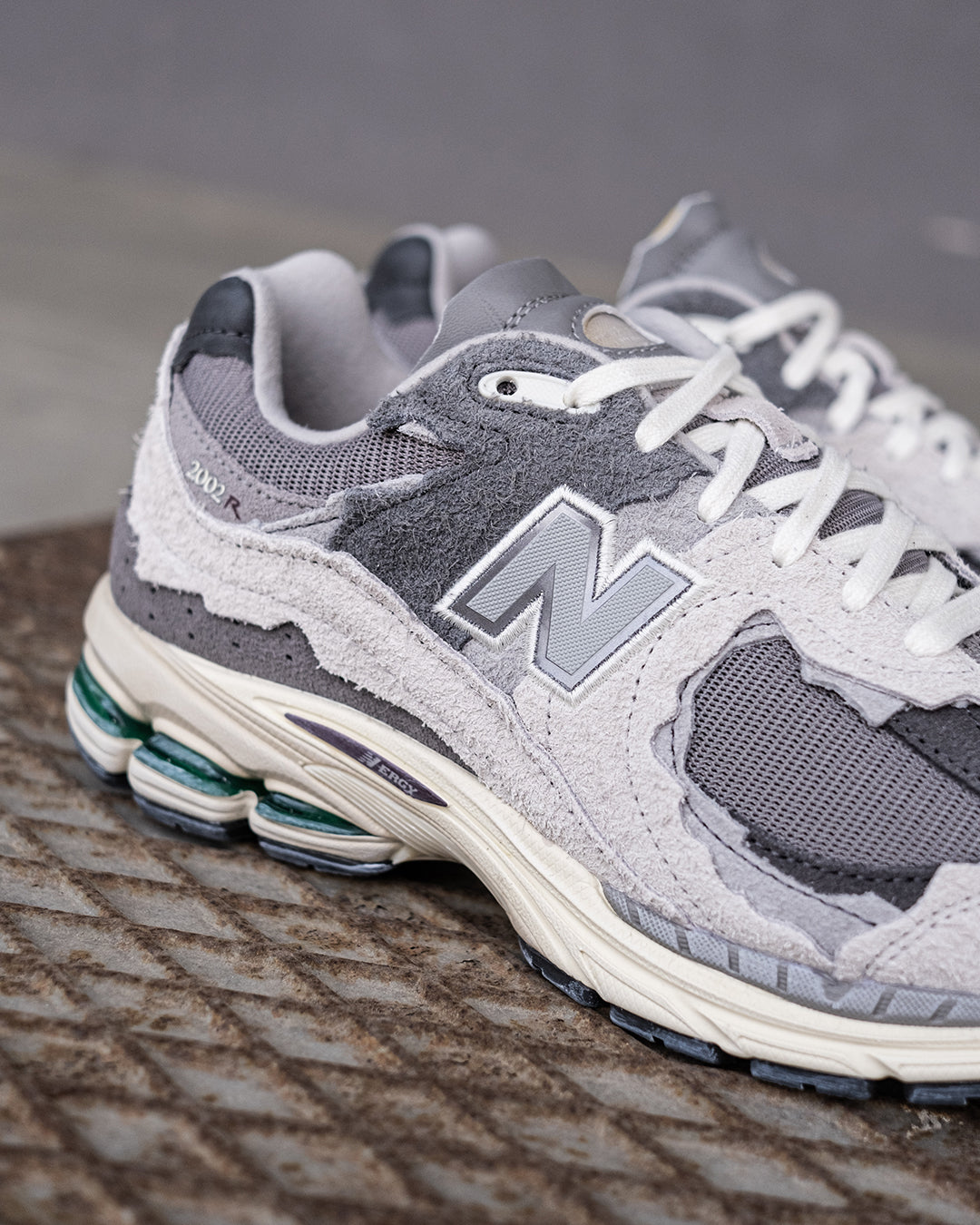 **New Balance M2002RDA – Men’s Sneakers**