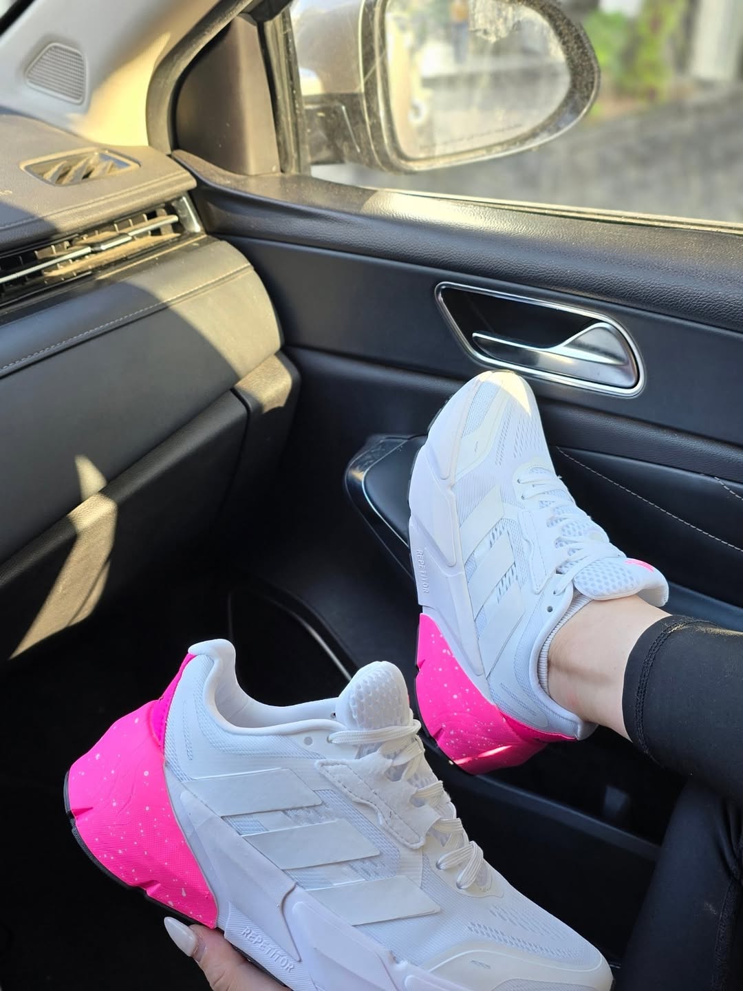 adidas Adistar – White / Pink