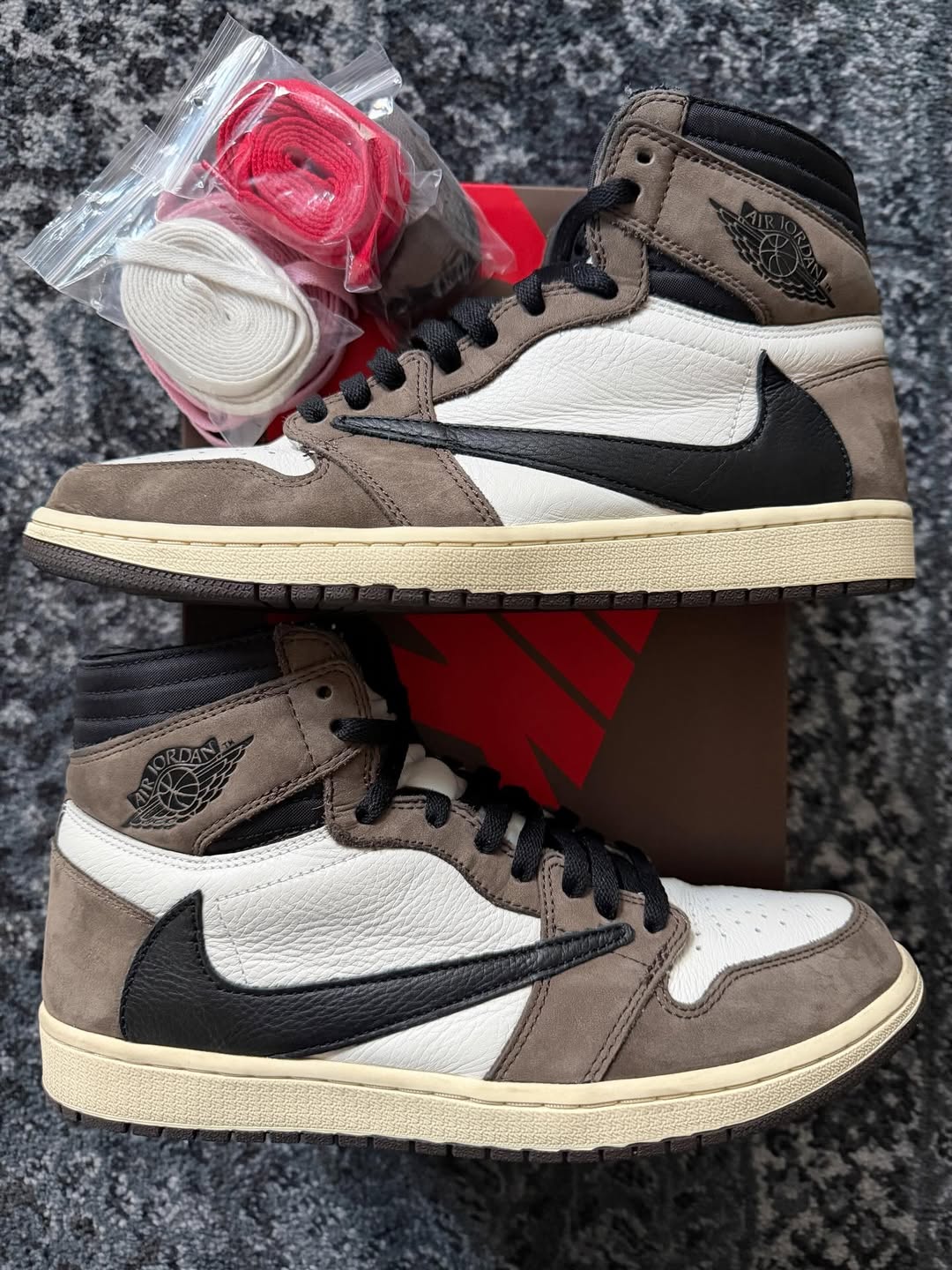 Jordan 1 Retro High OG SP “Travis Scott Mocha”