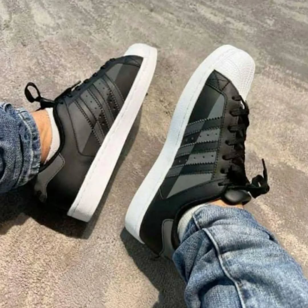 adidas Superstar Black/Grey Six – Unisex Sneakers