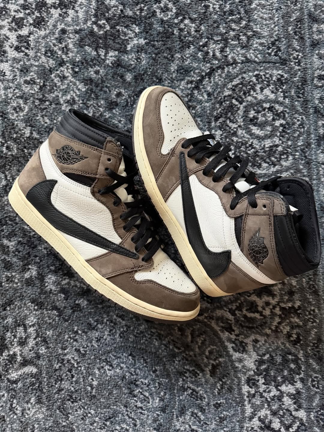 Jordan 1 Retro High OG SP “Travis Scott Mocha”