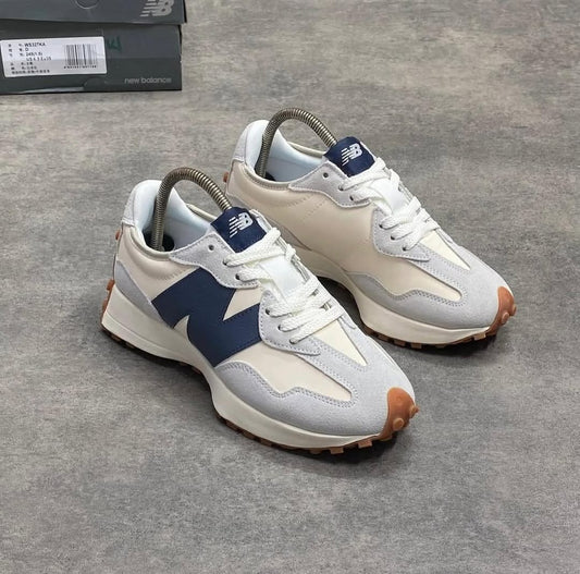 **New Balance 327 – Women’s Sneakers**