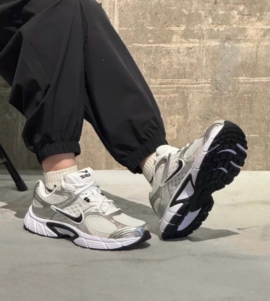 **Nike V5 RNR “White / Vast Grey / College Grey / Black” – Women’s Sneakers**