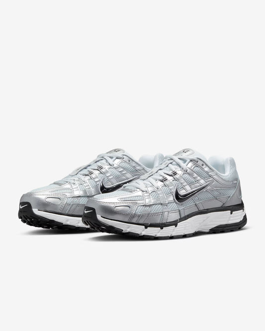 **Nike P-6000 – Silver – Unisex Sneakers**