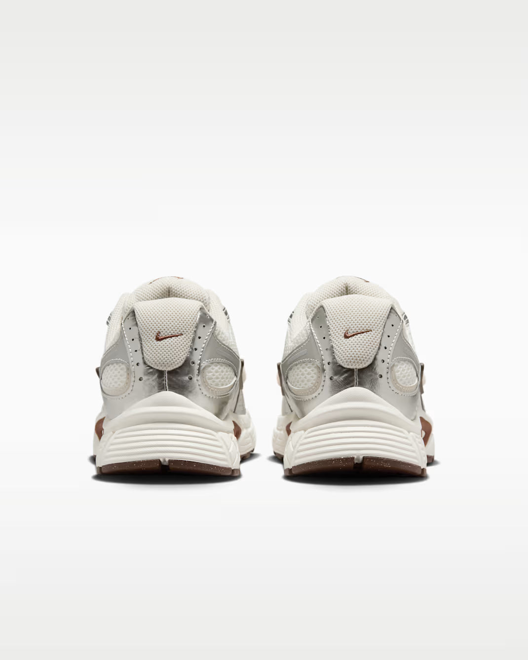 **Nike V5 RNR “White / Vast Brown / College Women’s Sneakers**