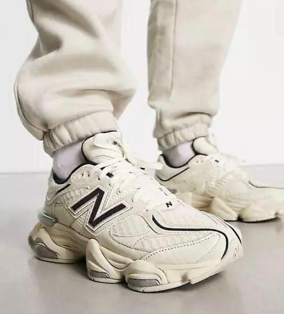 New Balance 9060 Women's Sneakers