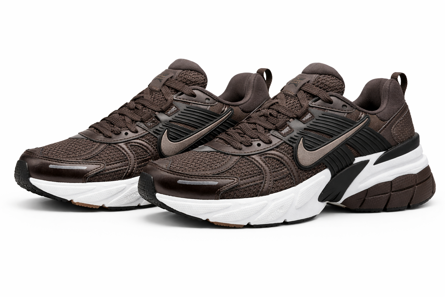 **Nike V2K Run – Women’s Sneakers**