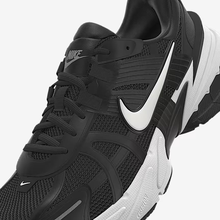 **Nike V2K Run – Men’s Sneakers (Black)