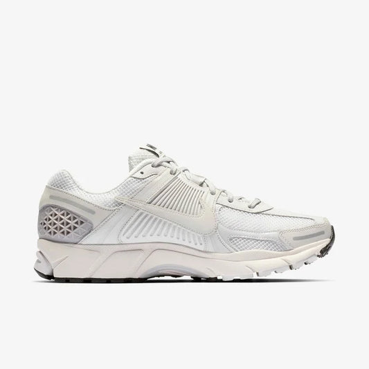 Nike Zoom Vomero 5 Women Sneaker - White
