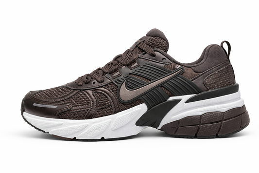 **Nike V2K Run – Women’s Sneakers**