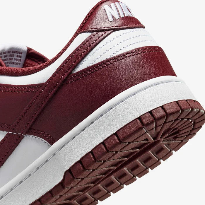 ## Nike Dunk Low Retro Sneakers