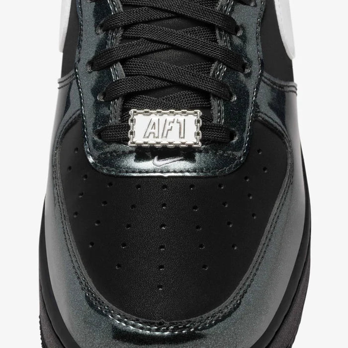 *Nike Air Force 1 07 LV8 Mens Sneakers*
