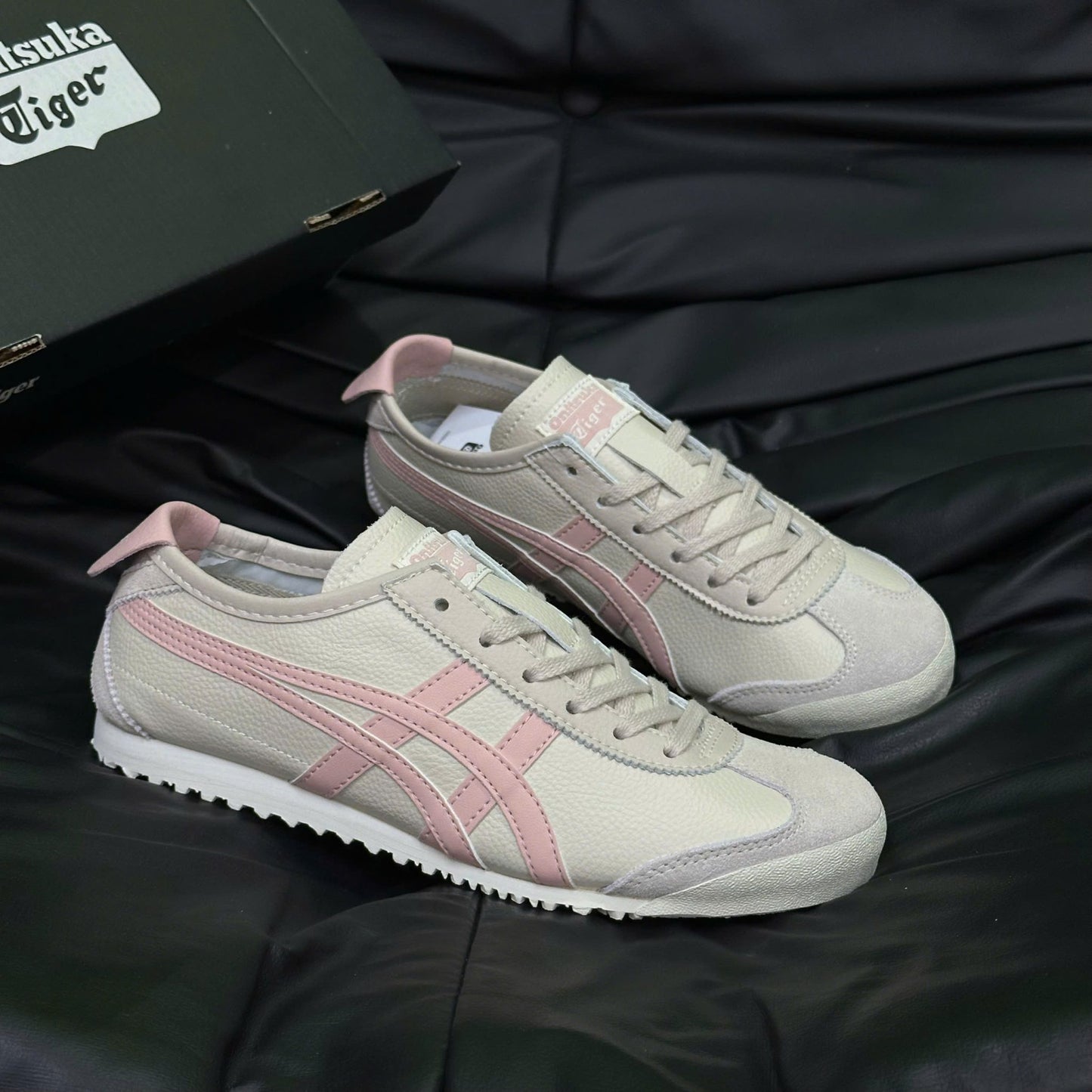 Onitsuka Tiger MEXICO 66 Womens Sneaker
