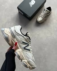 New Balance 9060 Women's Sneakers