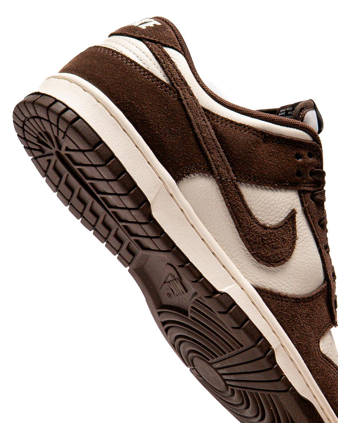 Dunk Low Lace-Up Sneakers