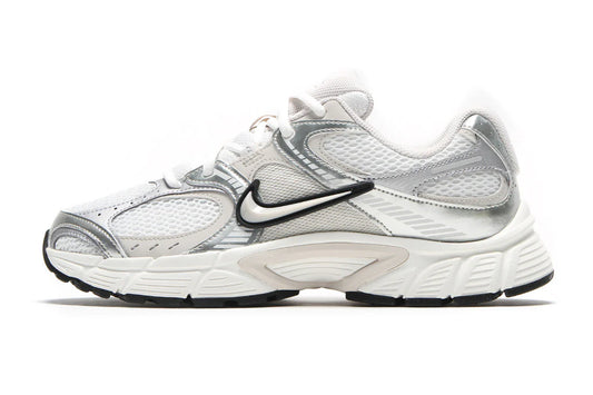 Nike V5 RNR – Women’s Sneakers