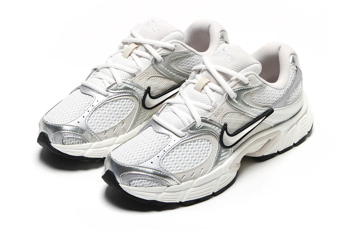 Nike V5 RNR – Women’s Sneakers