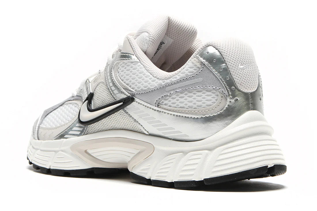 Nike V5 RNR – Women’s Sneakers