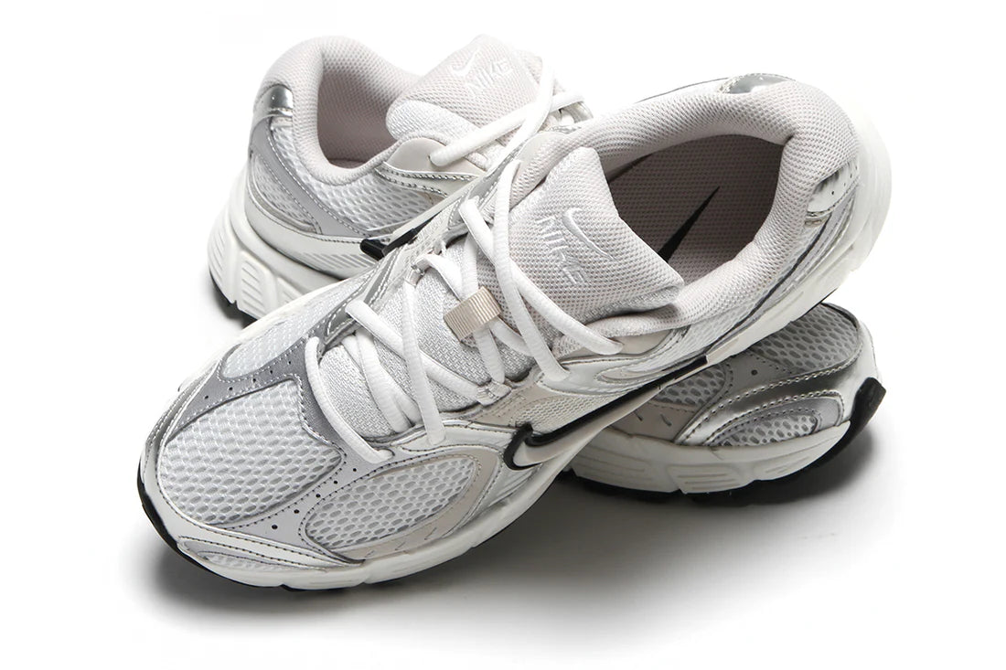 Nike V5 RNR – Women’s Sneakers