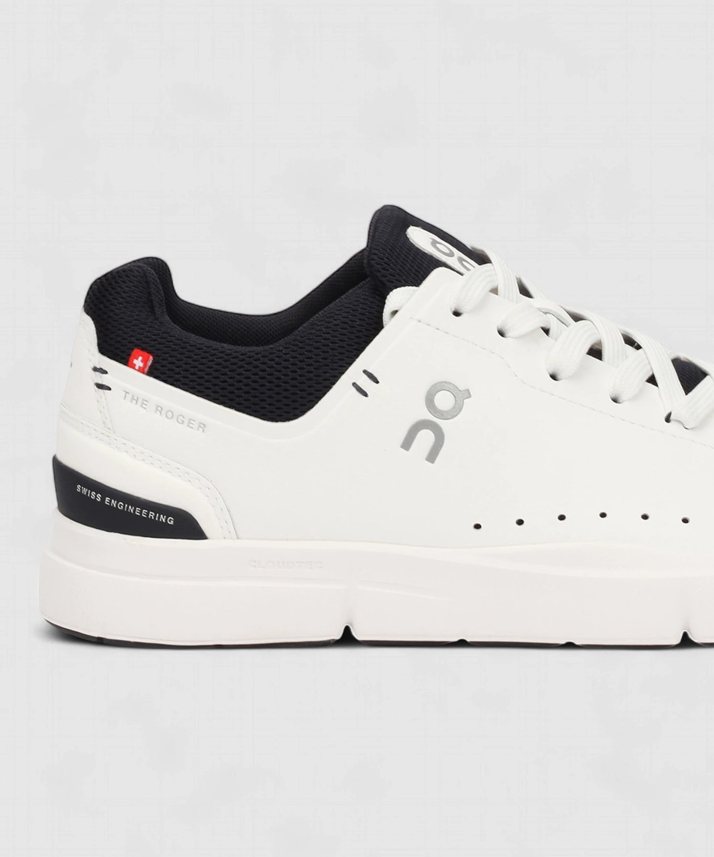 On The Roger Advantage White x Black Sneakers