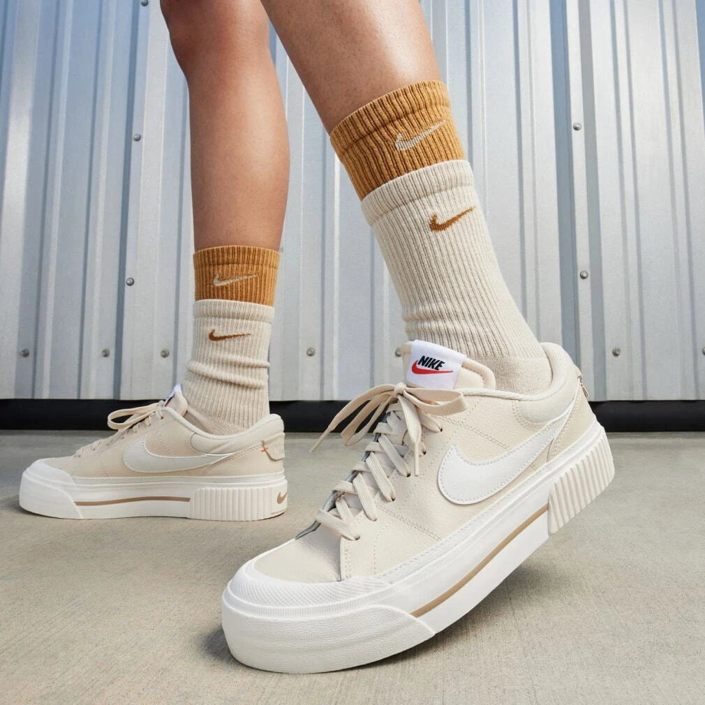 ## Nike Court Legacy Lift White Black DM7590-100 Sneakers