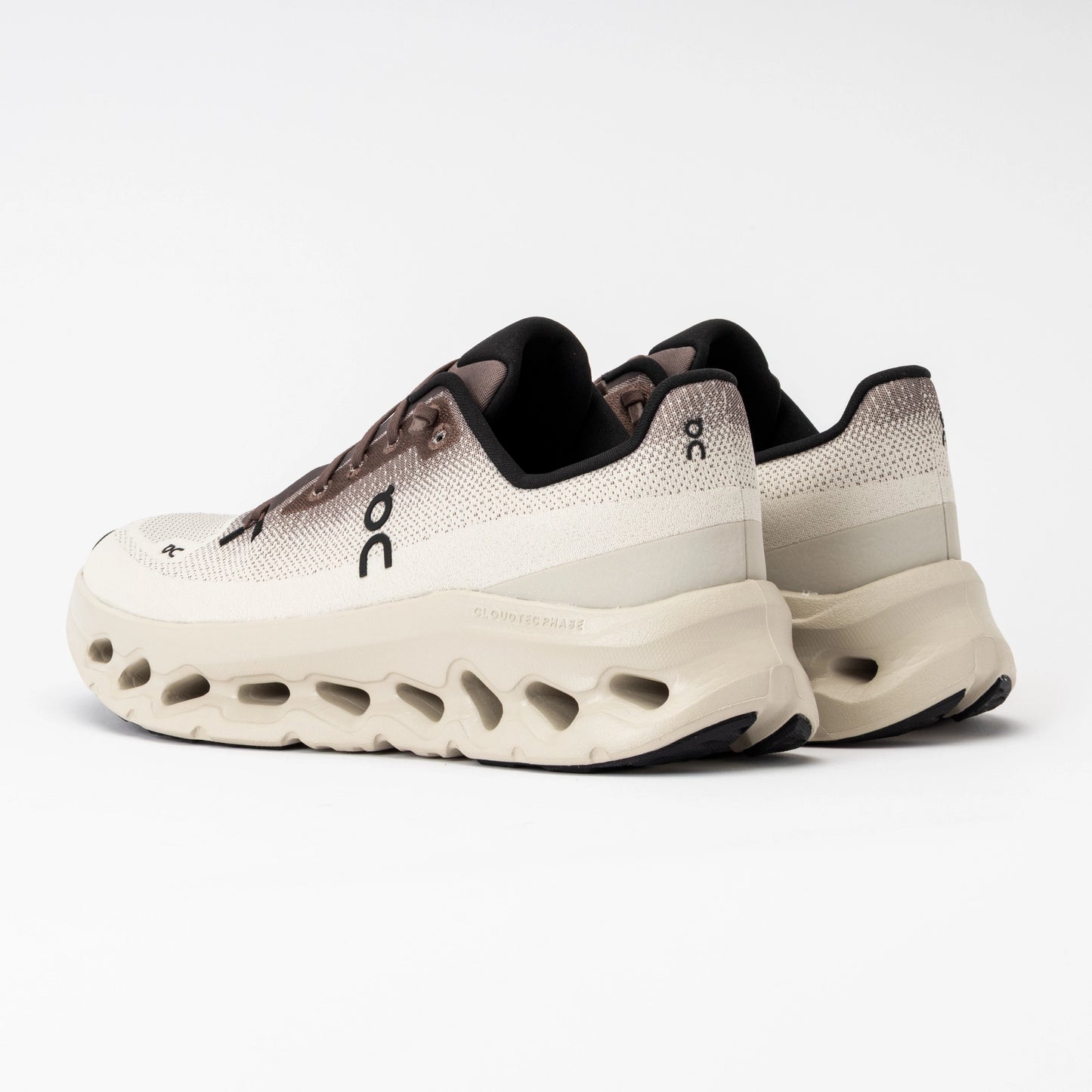 On Running Cloudtilt Clove Sand Trainers