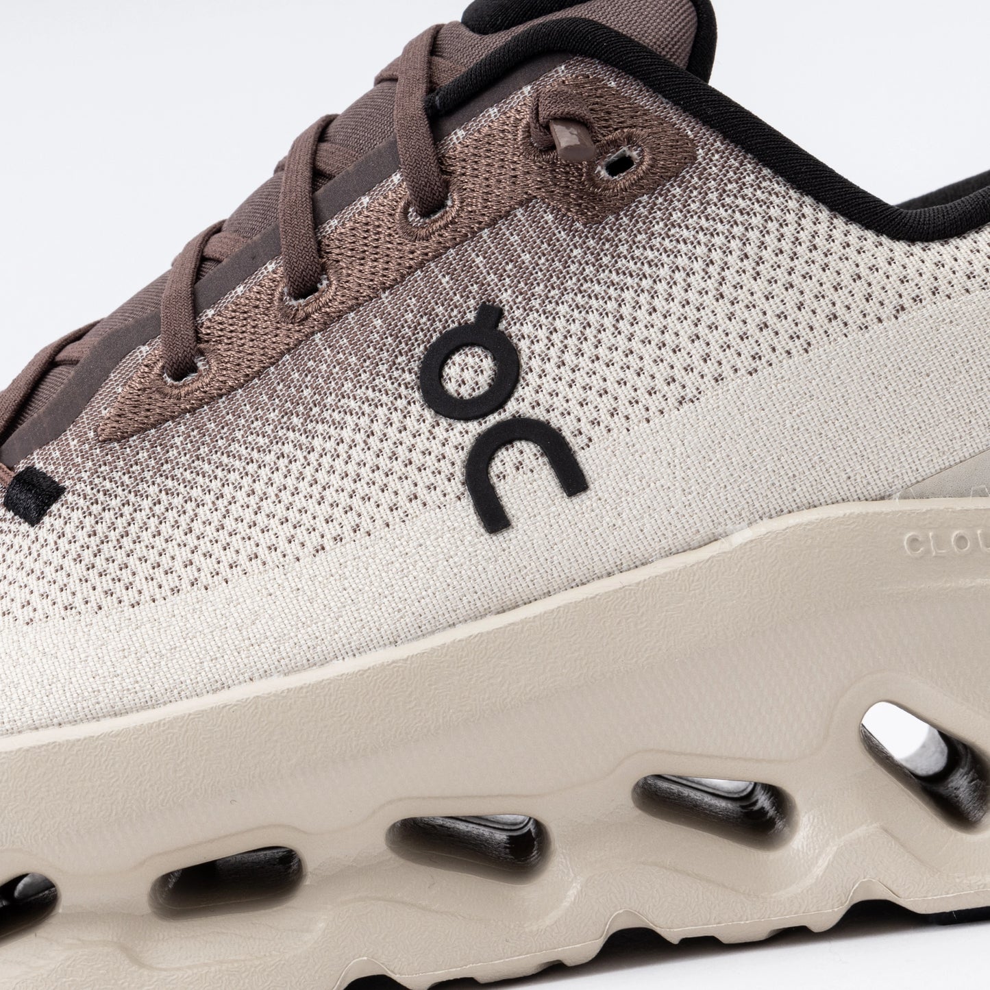 On Running Cloudtilt Clove Sand Trainers