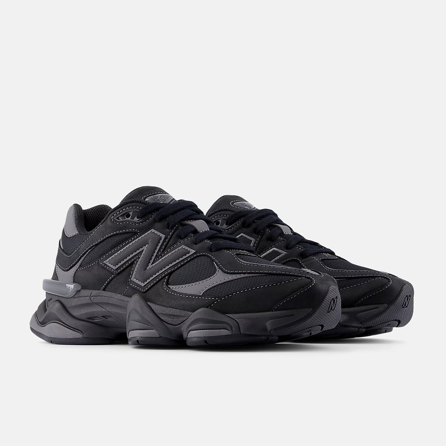 **New Balance 9060 – Men’s Sneakers**